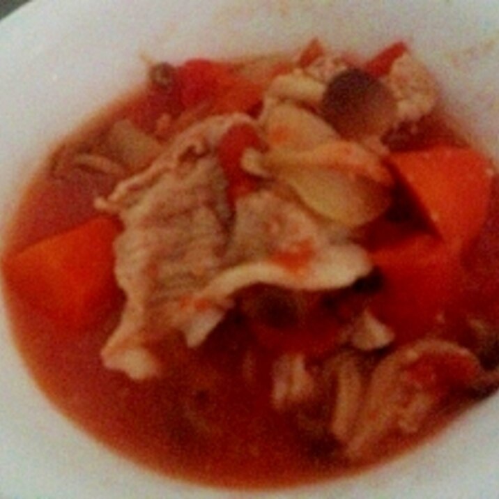 超簡単☆手抜きでもおいしいトマトベースの野菜スープ